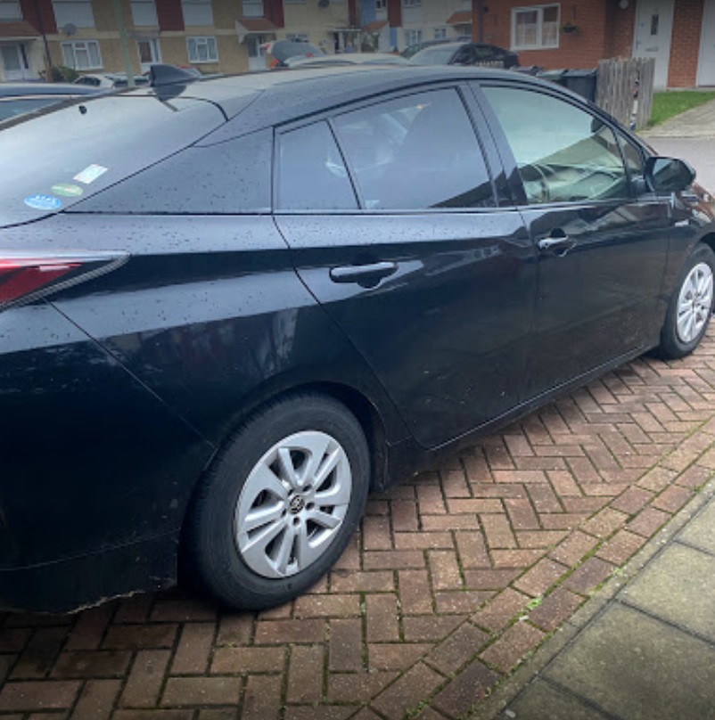 Reliable hybrid vehicle taxis in Ashford Kent